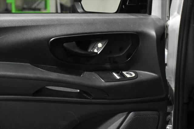 2016 Mercedes-Benz Metris Standard