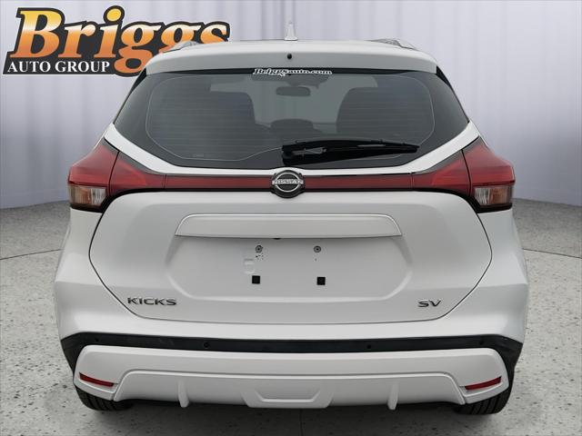 2022 Nissan Kicks SV Xtronic CVT