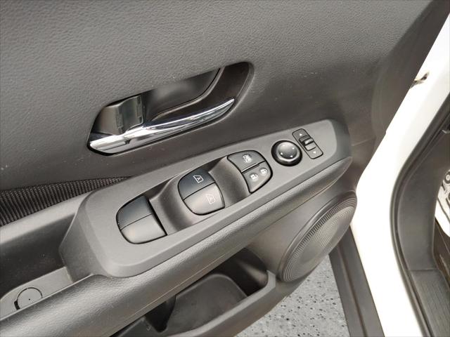 2022 Nissan Kicks SV Xtronic CVT