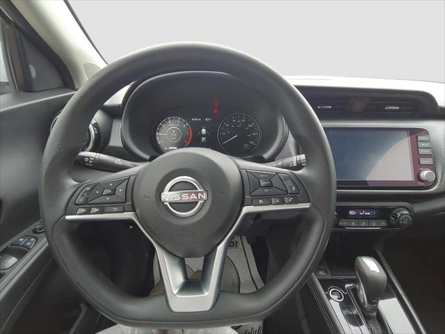 2022 Nissan Kicks SV Xtronic CVT
