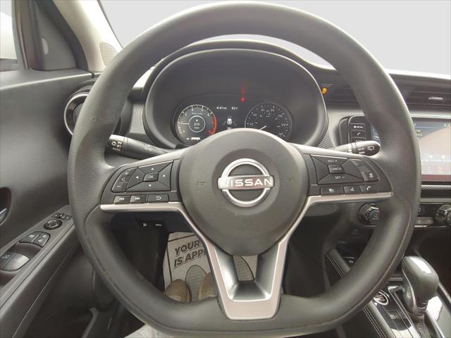 2022 Nissan Kicks SV Xtronic CVT