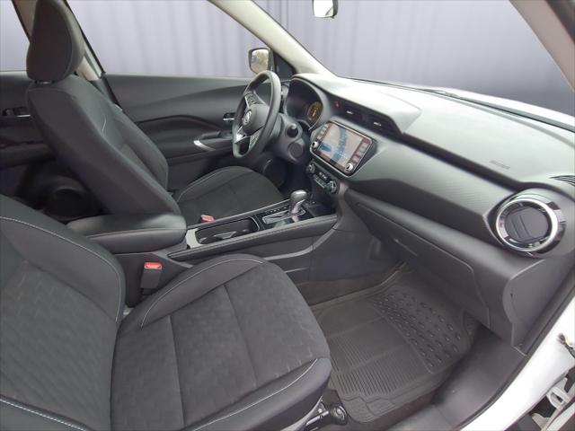2022 Nissan Kicks SV Xtronic CVT