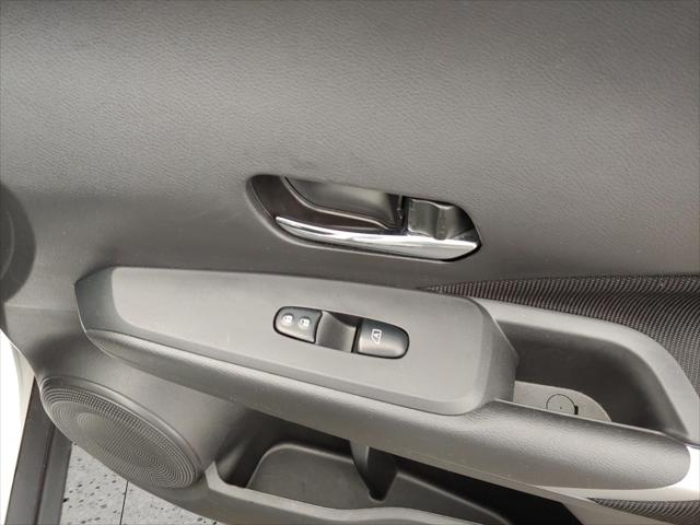 2022 Nissan Kicks SV Xtronic CVT