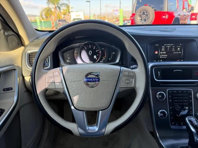 2015 Volvo V60 T5 Platinum
