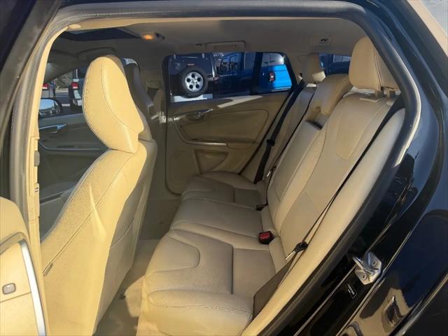 2015 Volvo V60 T5 Platinum