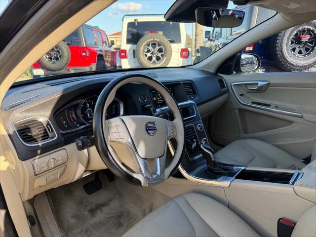 2015 Volvo V60 T5 Platinum
