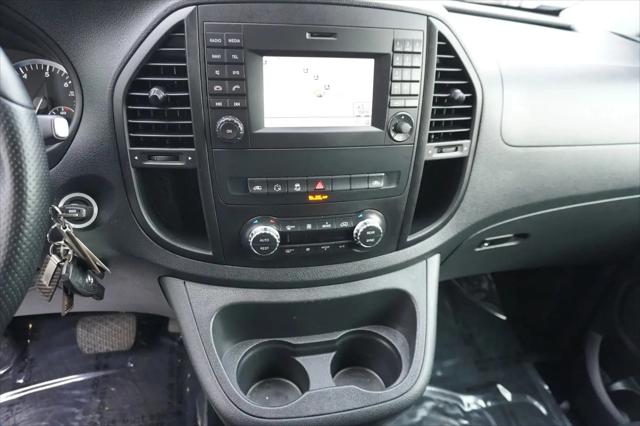 2016 Mercedes-Benz Metris Standard