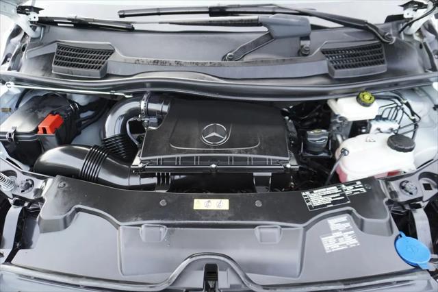 2016 Mercedes-Benz Metris Standard