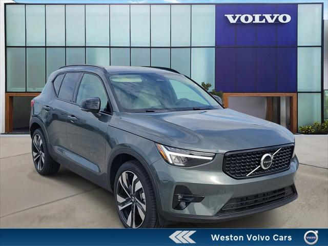 2026 Volvo XC40 Plus, B5 AWD Gas mild hybrid, Dark for sale in Davie, FL