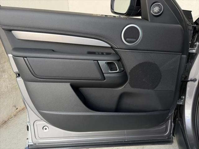 2024 Land Rover Discovery P360 Dynamic SE
