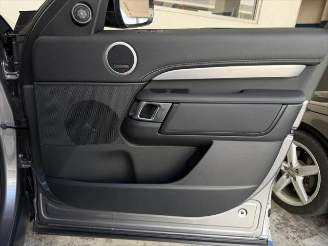 2024 Land Rover Discovery P360 Dynamic SE