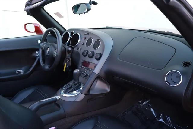 2007 Pontiac Solstice Base