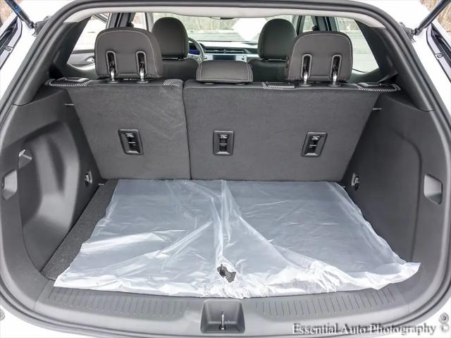 2027 Chevrolet Bolt LT FWD