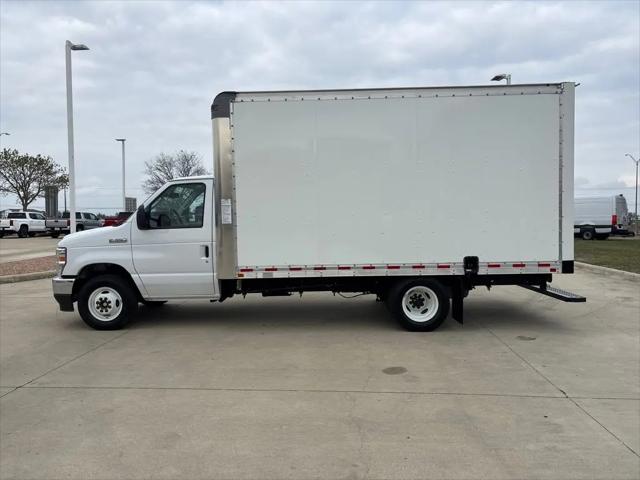 2024 Ford E-350 Cutaway Base