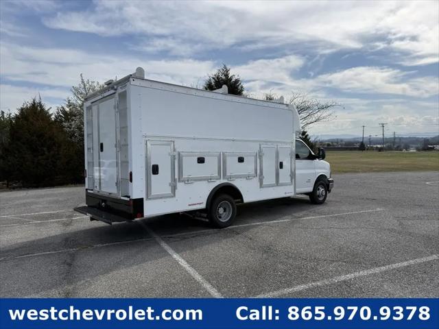 2025 Chevrolet Express Cutaway 4500 Van