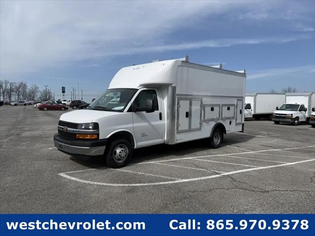 2025 Chevrolet Express Cutaway 4500 Van