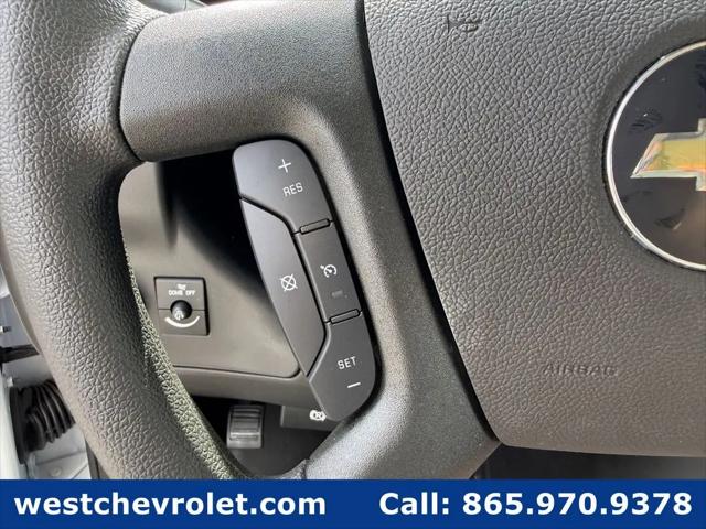 2025 Chevrolet Express Cutaway 4500 Van