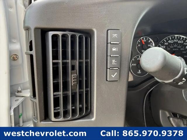 2025 Chevrolet Express Cutaway 4500 Van