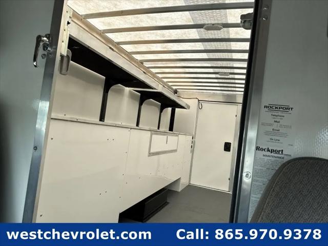 2025 Chevrolet Express Cutaway 4500 Van