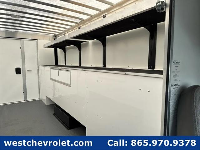 2025 Chevrolet Express Cutaway 4500 Van