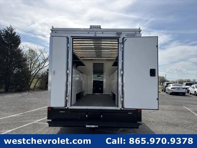2025 Chevrolet Express Cutaway 4500 Van