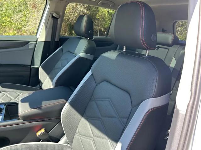 2026 Volkswagen Atlas Peak Edition