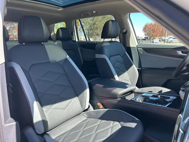 2026 Volkswagen Atlas Peak Edition