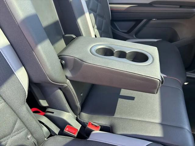 2026 Volkswagen Atlas Peak Edition