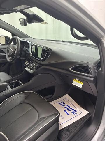 2026 Chrysler Pacifica Limited AWD