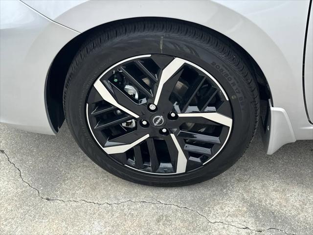 2025 Nissan Versa 1.6 SR