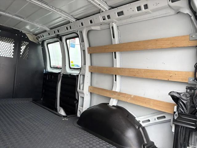2024 GMC Savana Cargo RWD 2500 Regular Wheelbase Work Van