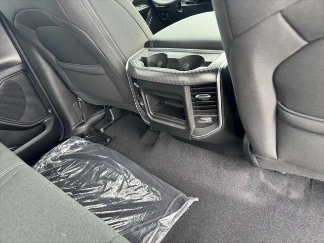 2026 Ram 1500 Express Crew Cab 4x4 57 Box