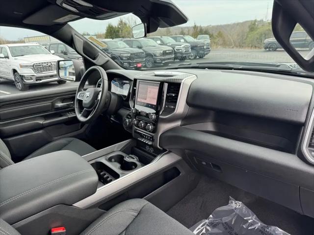 2026 Ram 1500 Express Crew Cab 4x4 57 Box