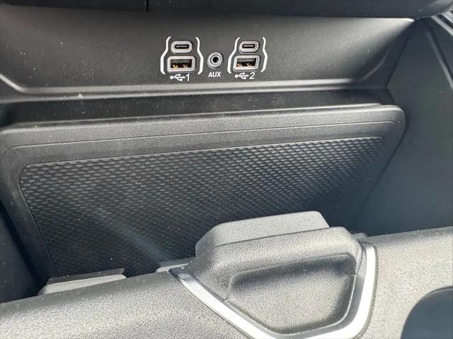 2026 Ram 1500 Express Crew Cab 4x4 57 Box