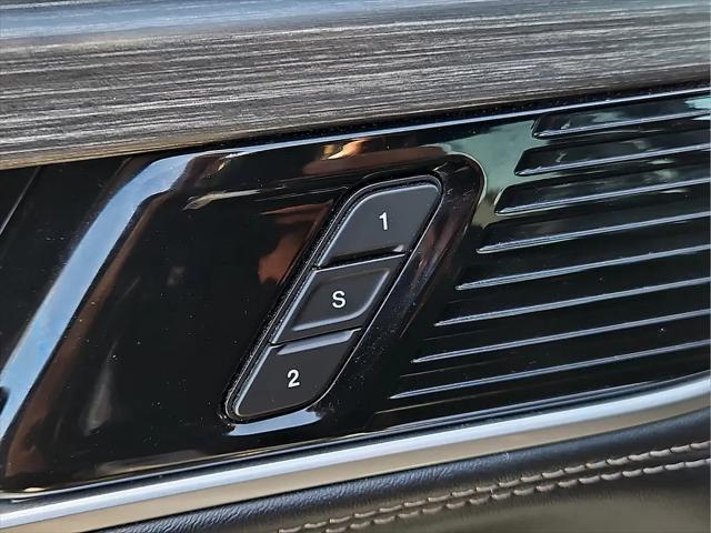 2024 Jeep Wagoneer Series II 4x2