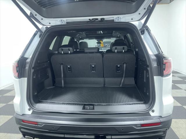 2026 GMC Acadia AT4 AWD
