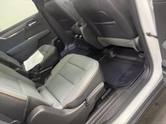 2026 GMC Acadia AT4 AWD