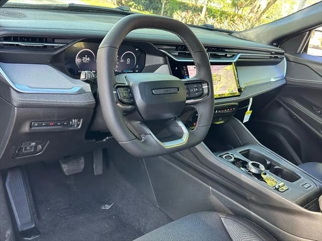 2026 Jeep Cherokee Laredo 4x4
