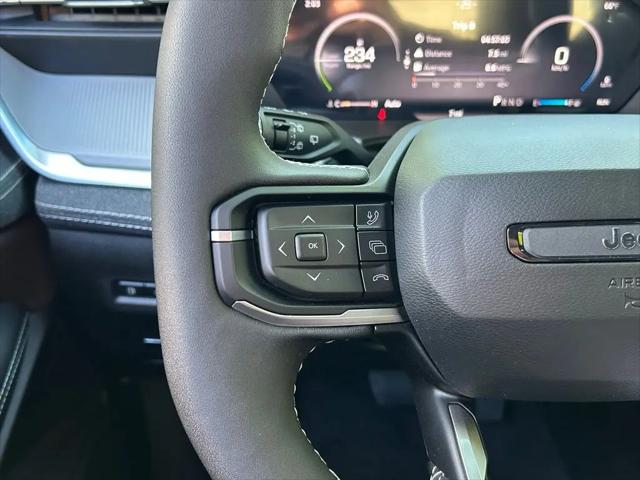 2026 Jeep Cherokee Laredo 4x4