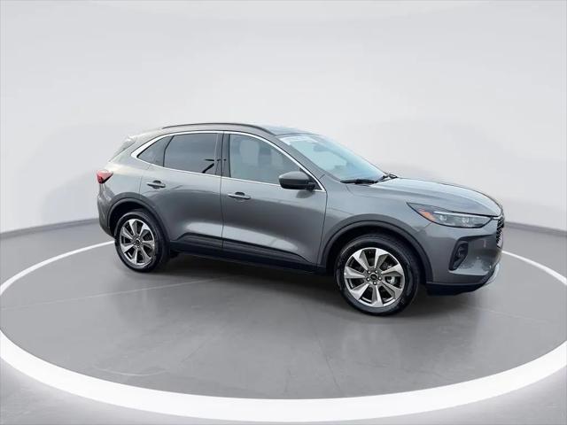 2025 Ford Escape Platinum