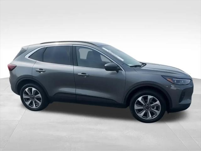 2025 Ford Escape Platinum