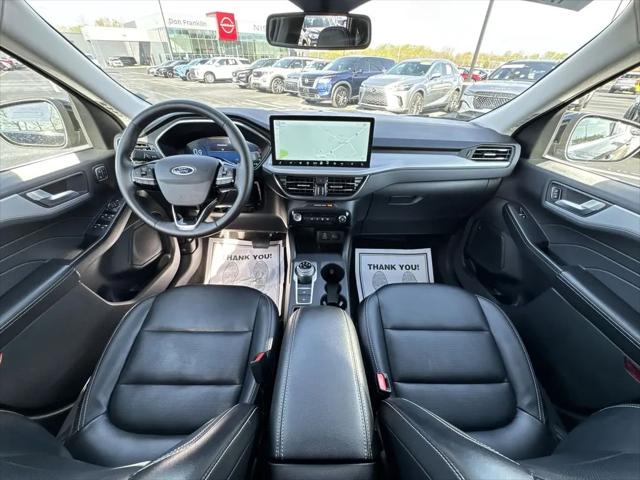 2025 Ford Escape Platinum