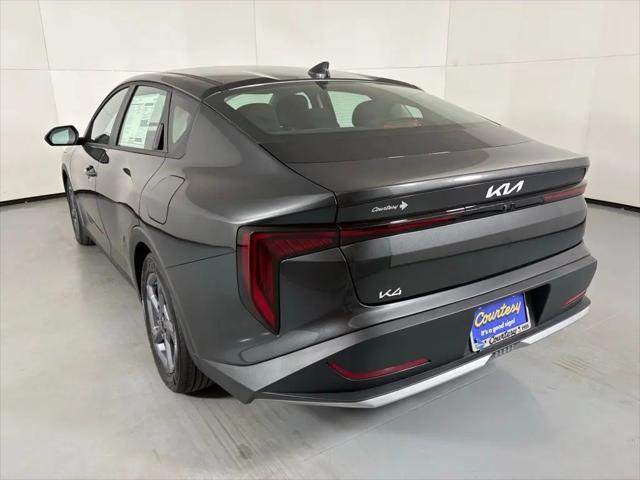 2026 Kia K4 LXS