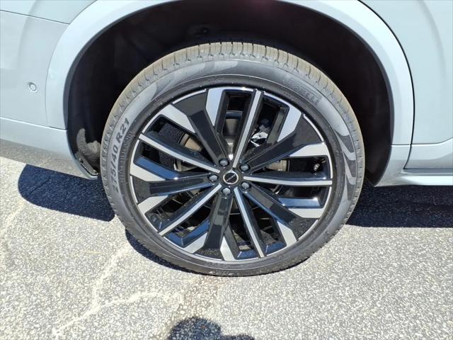 2026 Volvo XC90 Ultra, B6 AWD Gas (mild hybrid), Gasoline, Bright, 6 Seats