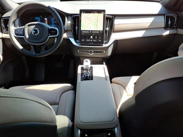 2026 Volvo XC90 Ultra, B6 AWD Gas (mild hybrid), Gasoline, Bright, 6 Seats