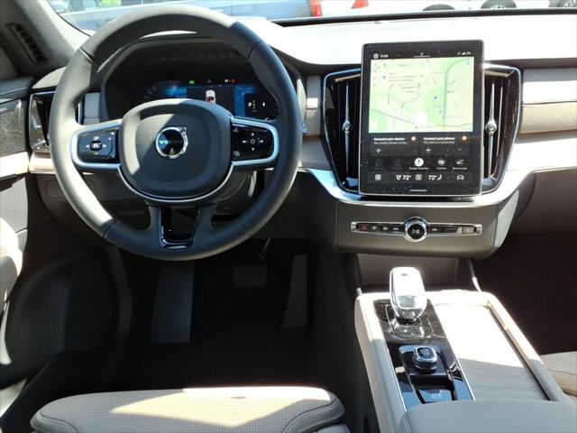 2026 Volvo XC90 Ultra, B6 AWD Gas (mild hybrid), Gasoline, Bright, 6 Seats