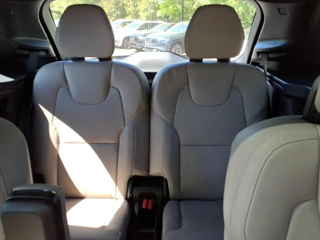 2026 Volvo XC90 Ultra, B6 AWD Gas (mild hybrid), Gasoline, Bright, 6 Seats