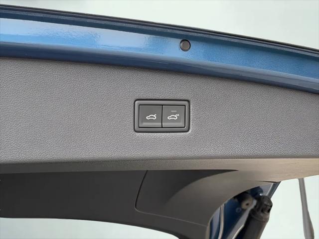 2018 Volkswagen Tiguan 2.0T SEL Premium