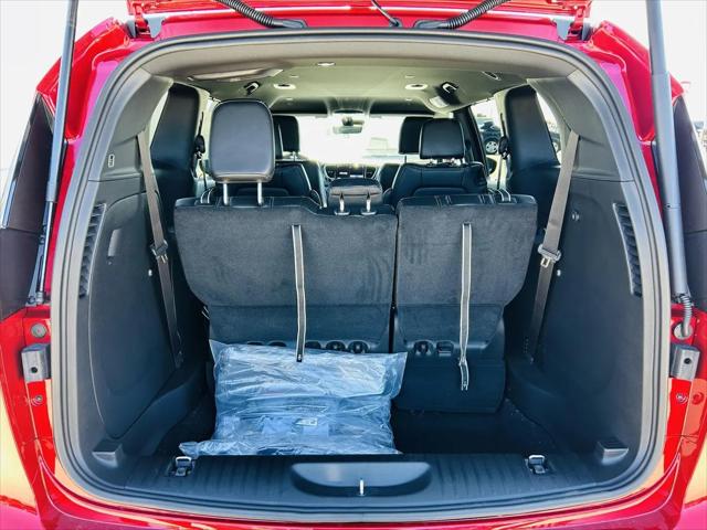 2026 Chrysler Voyager LX