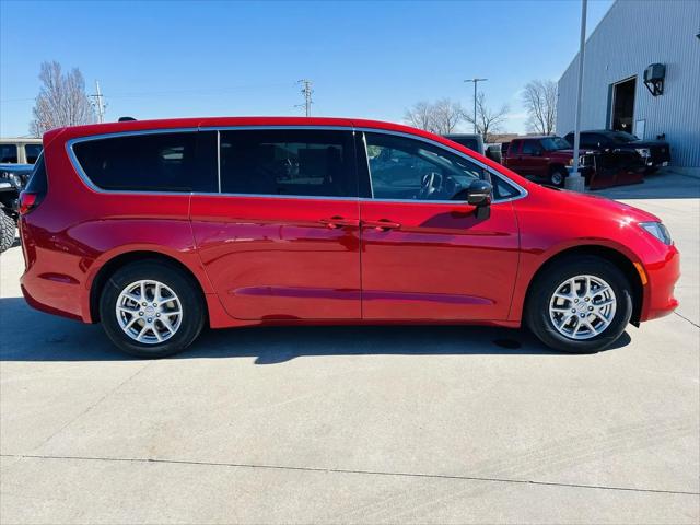 2026 Chrysler Voyager LX